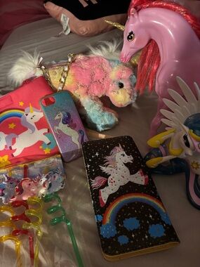 Chasing Unicorns Pink Rainbow Kids Purse & Accessories Set